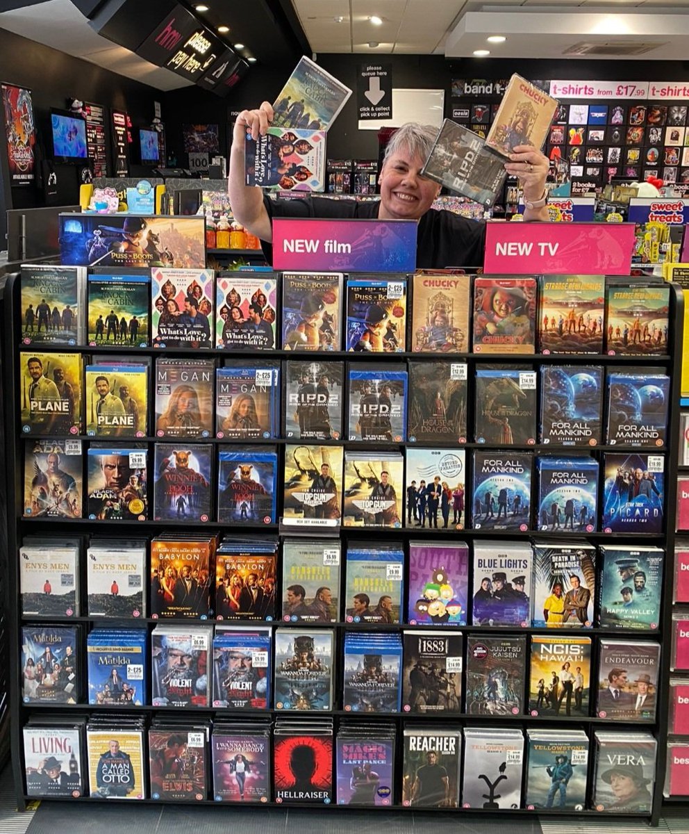hmv_Boston's tweet photo. New film 🎥 & TV out today
#Knockatthecabin #whatslovegottodowithit #chucky #ripd2 #NewRelease #movienight #comedy https://t.co/WckNDmFE4I