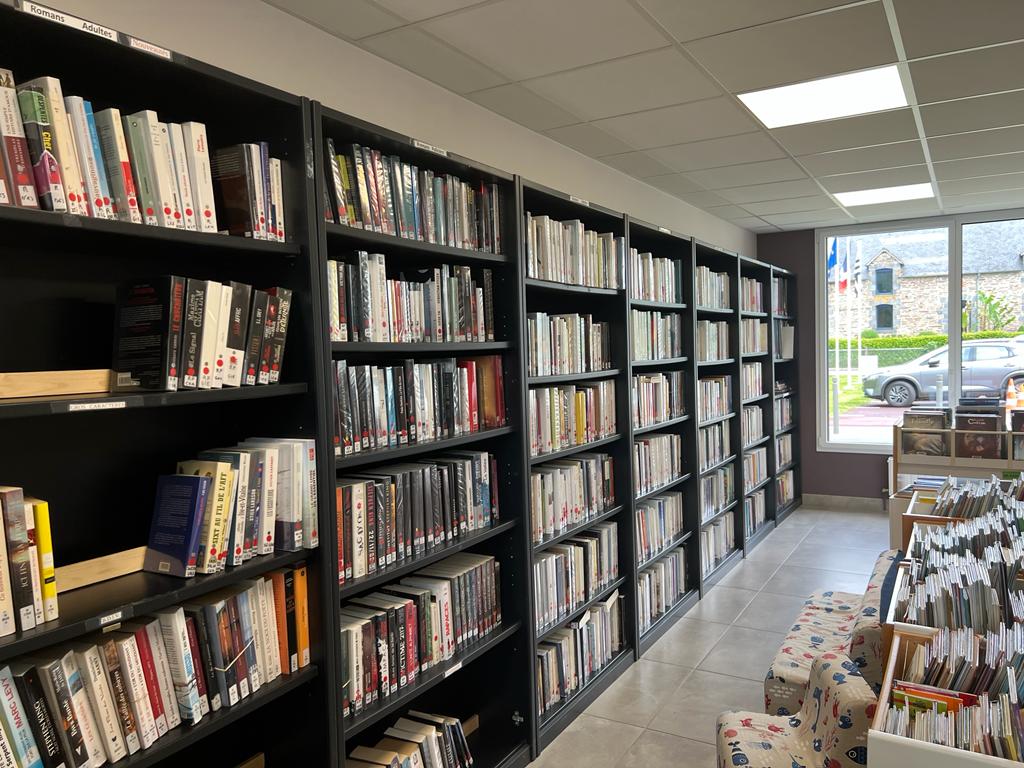 FrancoiseGatel's tweet image. ➡️Beau moment de confiance dans la vitalité de nos communes et le génie des élus locaux  à #Lieuron avec  l'inauguration de la dynamisation du centre bourg : commerce, médiathèque, espace public ... #SoutienÀNosMaires