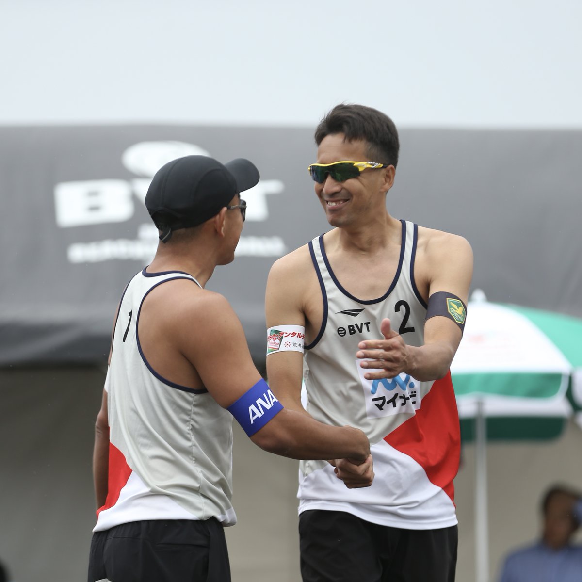 jva_beachvolley's tweet photo. 【大会結果発表】
#マイナビジャパンビーチバレーボールツアー 2023 
第2戦 平塚大会 ガラナ・アンタルチカ杯

男子は、
🏆髙橋巧/上場雄也が優勝🏆

見事なコンビネーションでしたね！
優勝おめでとうございます🎉‼︎

2位　古田史郎/黒川寛輝ディラン
3位　庄司憲右/池田隼平

試合の詳細レポートは、こちらからチェック✅
https://t.co/BH8is1w7fh

次戦、第3戦 渋谷大会（6/3~4）もお楽しみに🏖🏐

@takumin___@yuyaageba

#beachgoeson#jvabeach #jvavolleyball #beachvolley #beachvolleyball 
#BVT#ビーチバレーボール #バレーボール #平塚大会
