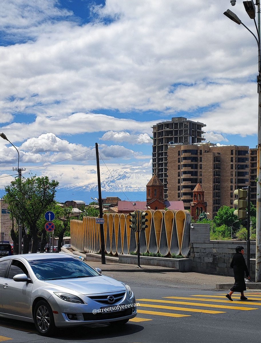 streetsofevn's tweet photo. #Yerevan https://t.co/PNH4EipPiV
