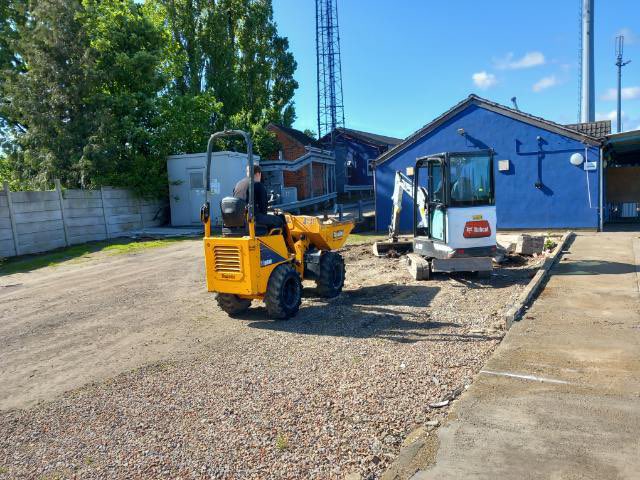 OssettUnited's tweet photo. Operation changing room extension and refurbishment commences! #GroundImprovements #ContinuallyImproving #StrongerTogether https://t.co/bIdYUrrmbV