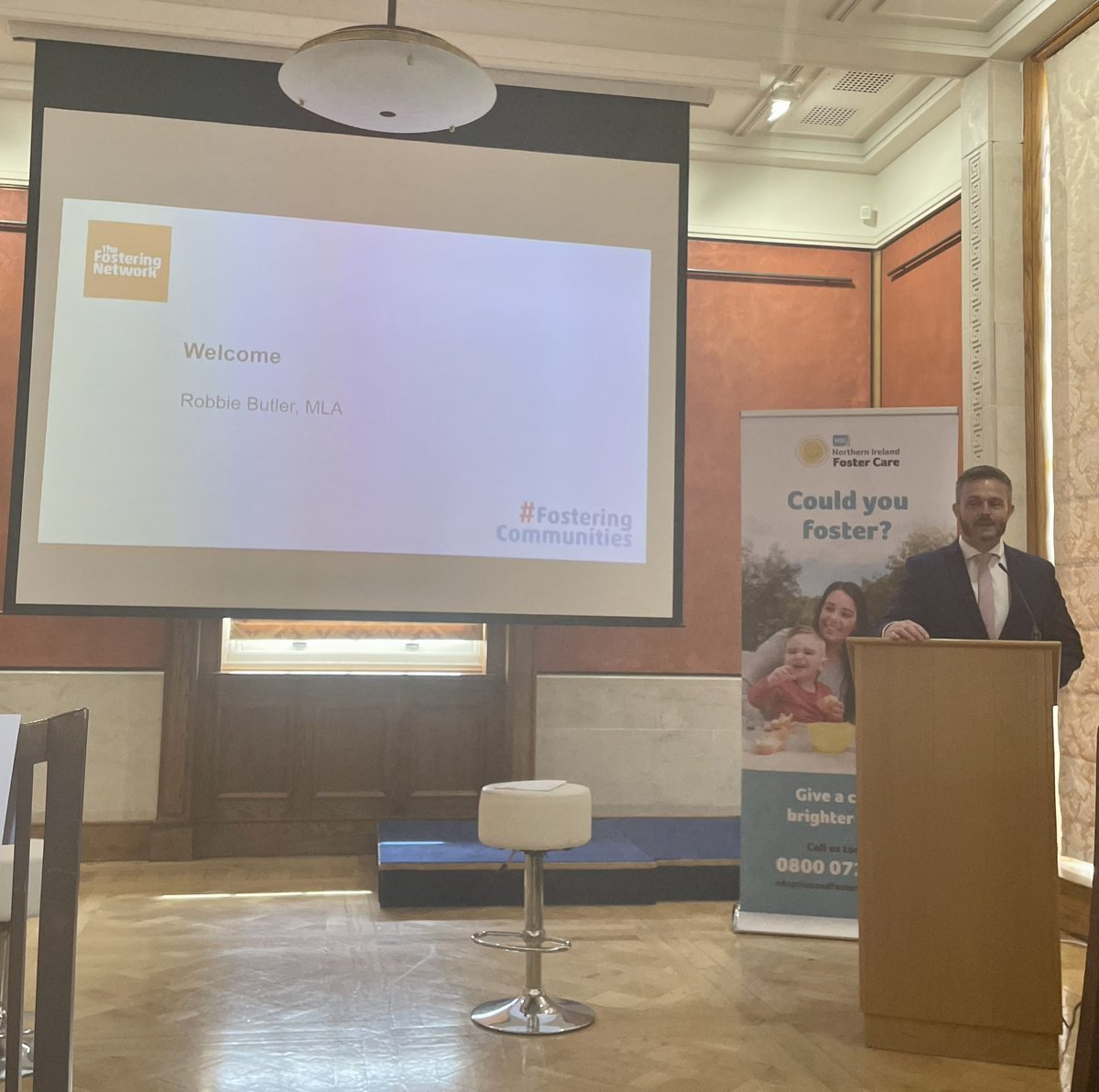 @RobbieButlerMLA opens @fosteringnet’s #FCF23 launch at Stormont, parliament buildings. Robbie references 6% increase of young people entering care in NI & the big need for more foster carers. Fostering has been a significant part of his life.
#FosteringCommunities
@tfn_kathleen