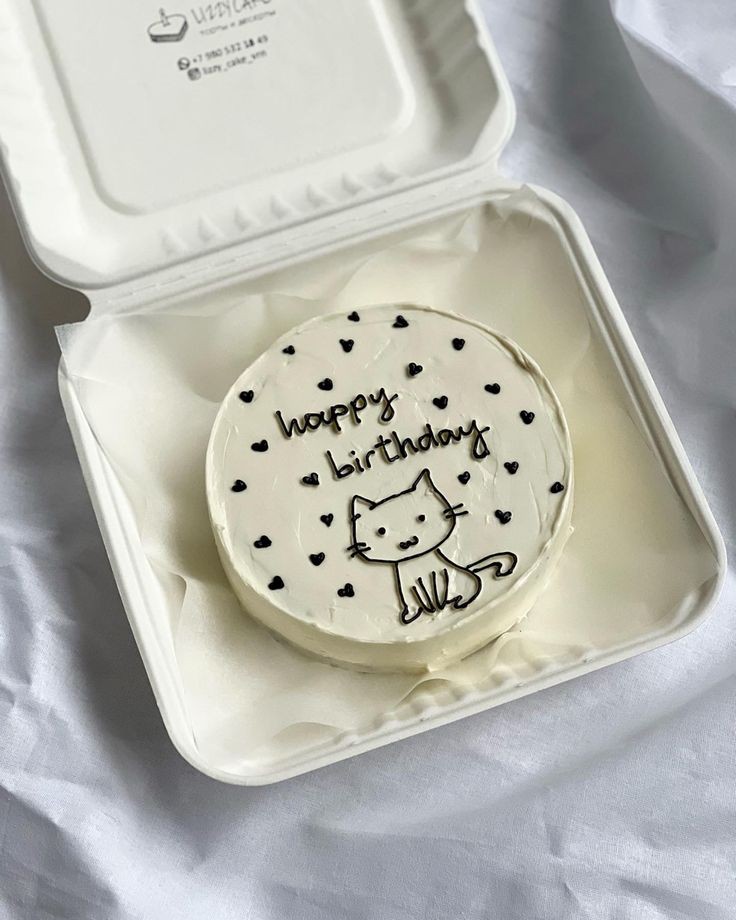 MINYJl's tweet photo. @Cattorins Happy birthday our lovely kitty, Kang Haerin! 🥳😼
 
KITTY KANG HAERIN DAY
#MainPerformerHaerinDay 
#HAPPY_HAERIN_DAY
#좋아해린_사랑해린_생일축하해린 
@HYAERlN https://t.co/umORnKJ3sw