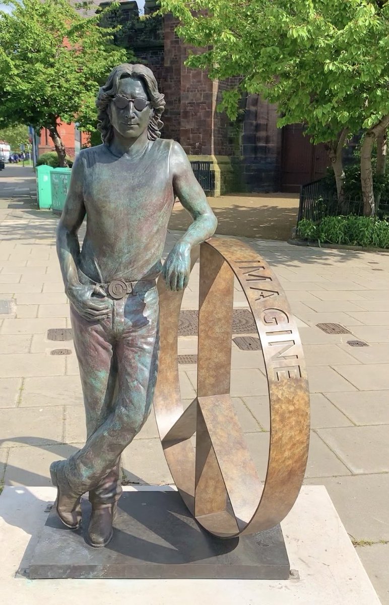 And we all shine in ☮️✨🌟#PennyLane ⁦<a href="/JohnLennonTrib/">Annual John Lennon Tribute</a>⁩ #JohnLennon #Liverpool #peace #imagine #sculpture #publicstatues #bronze #bronze-sculpture ⁦<a href="/thebeatles/">The Beatles</a>⁩