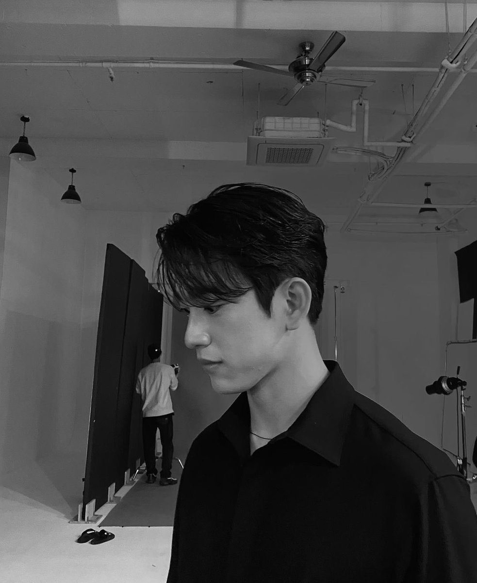 pjyflms's tweet photo. yeah 🤌🏻 i was like, excuse me? mister? 🧎🏻‍♀️ https://t.co/ZOjee5HJUR