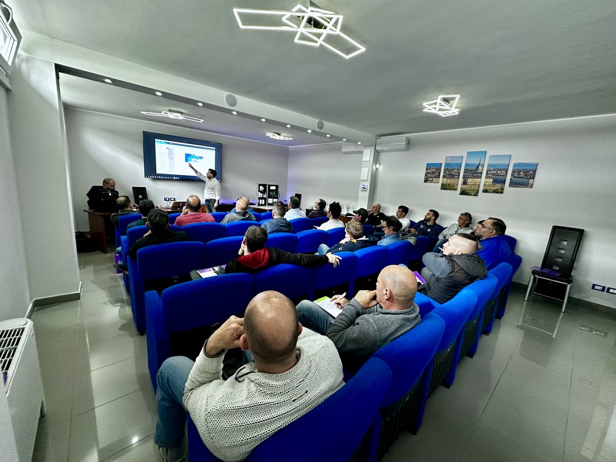 Eurosicurezza's tweet photo. Ringraziamo @SatelItalia  e Computar Ganz per aver partecipato all'inaugurazione della nostra nuovissima  e innovativa sala meeting!

Vi ricordiamo che nella sezione "Gallery" del nostro sito potete trovare tutte le foto dell'evento!
https://t.co/gkbELoVEgi https://t.co/Ct34DkZJe9