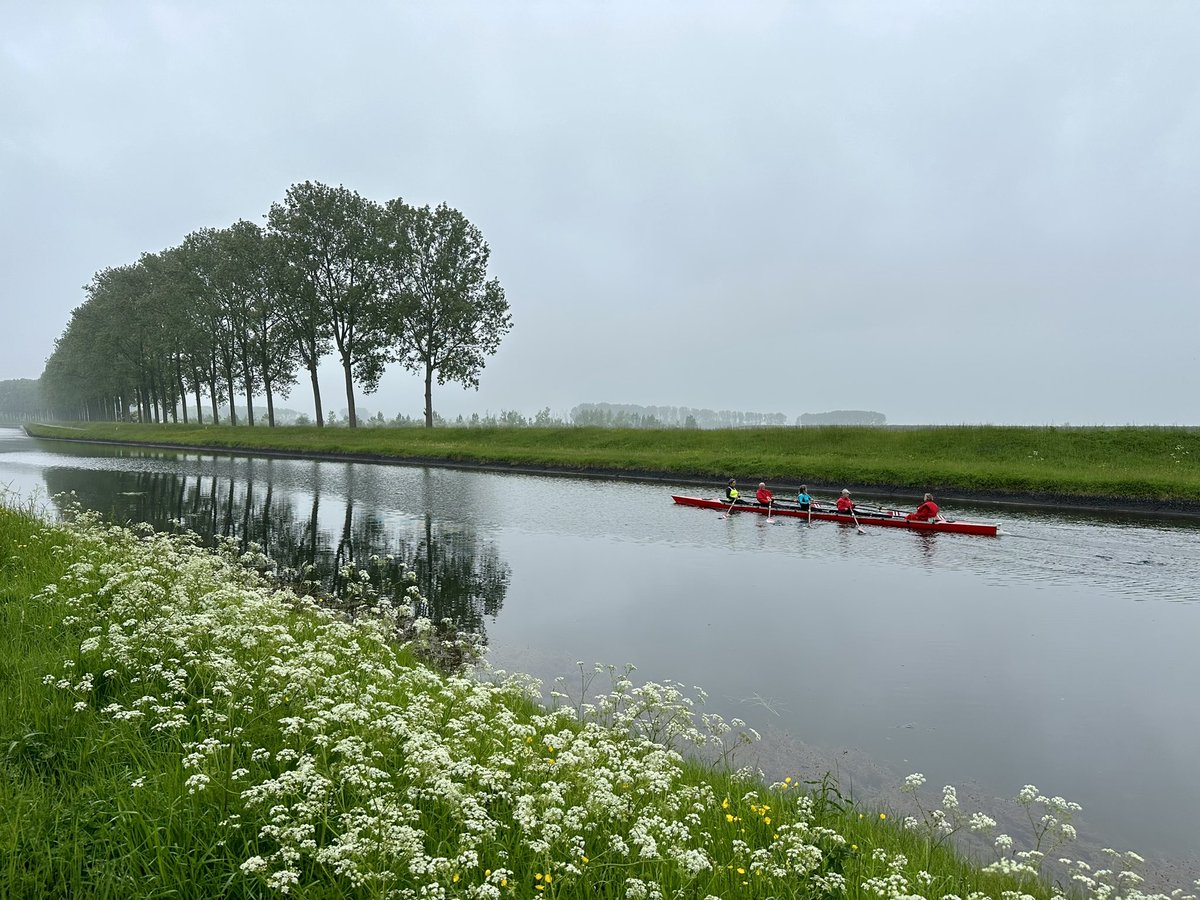erica_v_leeuwen's tweet photo. Grijs, fris en rustig in #Wilhelminadorp ☁️🚣🏻‍♂️ 
@weermanrobert @Alpenweerman  @Talpaweer @omroepzeeland @EdAldus @BuienRadarNL @Goesisgoes @provzeeland @helgavanleur @weerenradar_nl @ricoschroder  @weeronline @GemeenteGoes @WNLVandaag  @SevereweatherNL @GRVscaldis https://t.co/TWCMrKJlKl