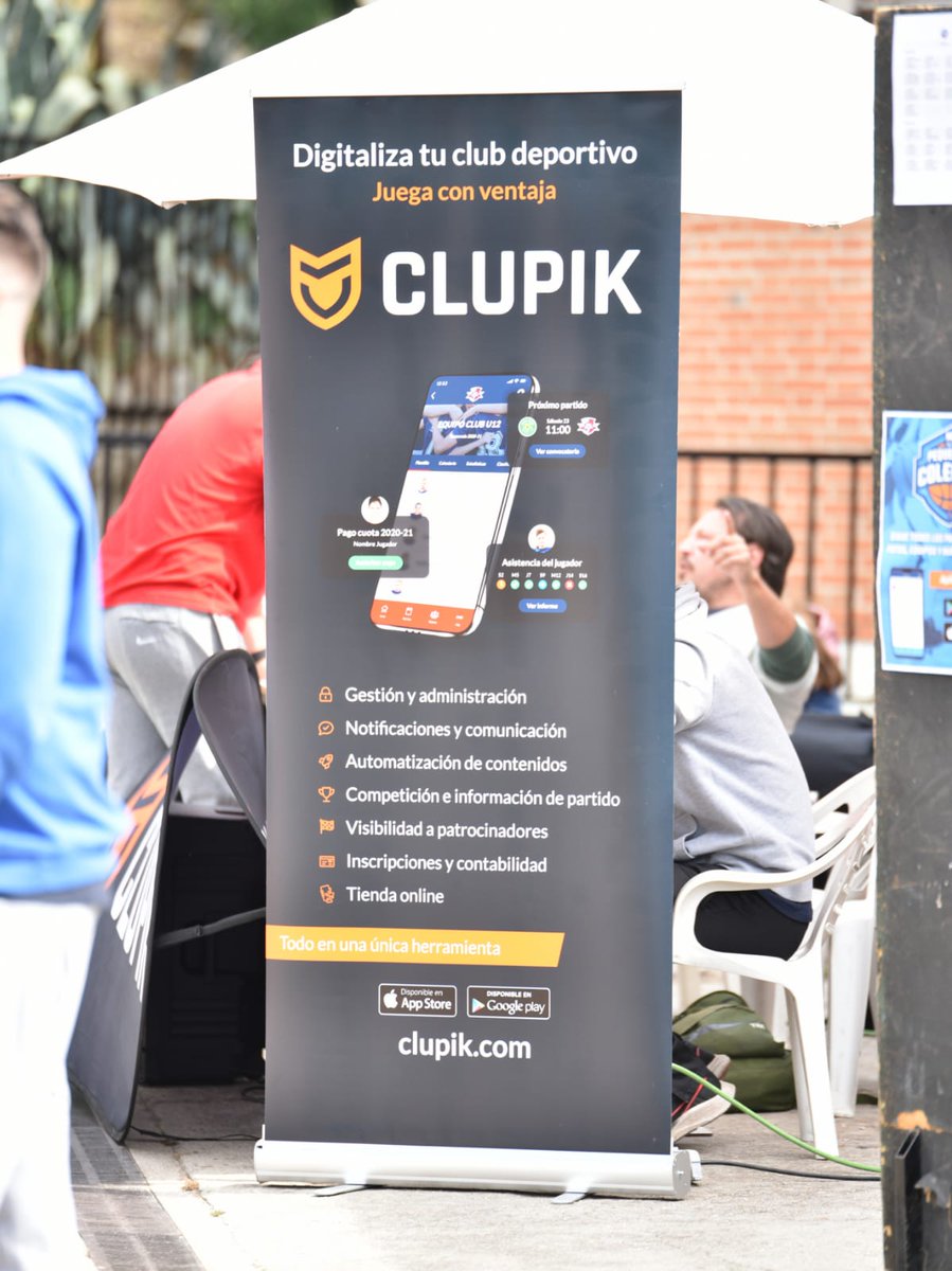 Y toda la Pequecopa, con nuestros amigos de <a href="/ClupikSport/">Clupik</a>. 

Gracias a ellos, tenemos web oficial del torneo. 

Entra y no te pierdas nada: pequecopacolegial.com/es 

#HazteLeyenda