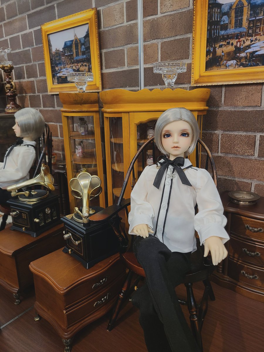_Lepus_Lei_'s tweet photo. 新しいウィッグめちゃ似合う…
カッッッコイイ…
#うちの子かわいい
#うちのこかわいい
#SD58
#sd58 https://t.co/PUnijeJG2O