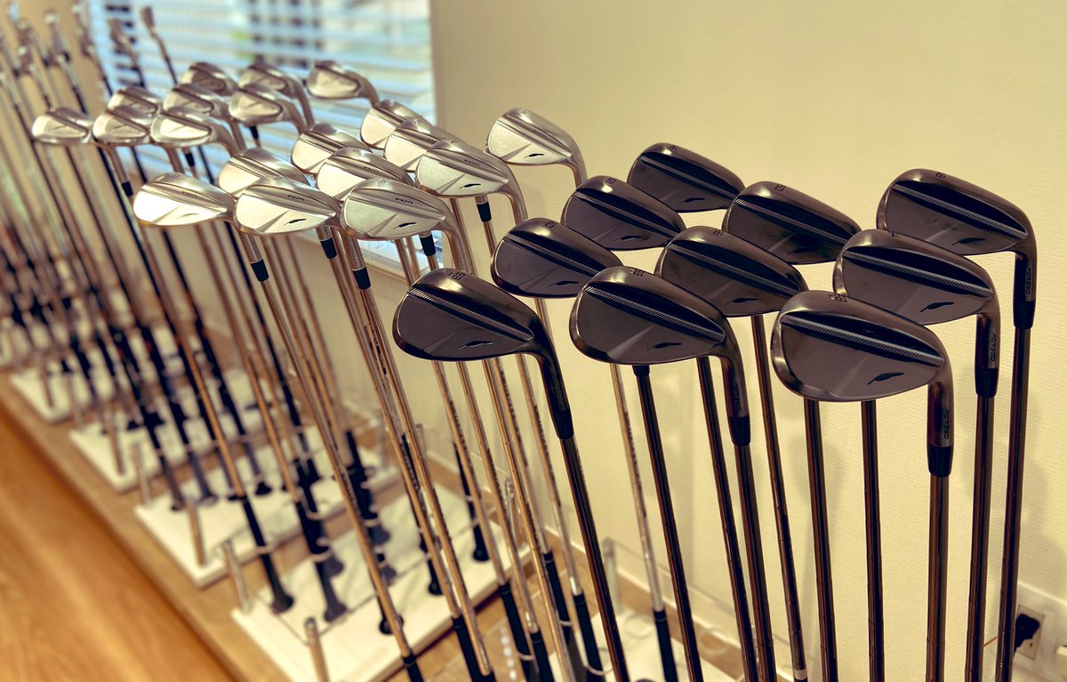 fourteengolf_jp's tweet photo. 群馬の高崎にあります14fieldのご紹介です⛳️
フィッティングエリア・商品展示など、日本で唯一フォーティーンのクラブを全てお見せできる場所になっております‼️
是非足をお運びください^ ^
#フォーティーン #ゴルフ #14field #フィッティング #展示 #販売 https://t.co/zFcd0JzsDc