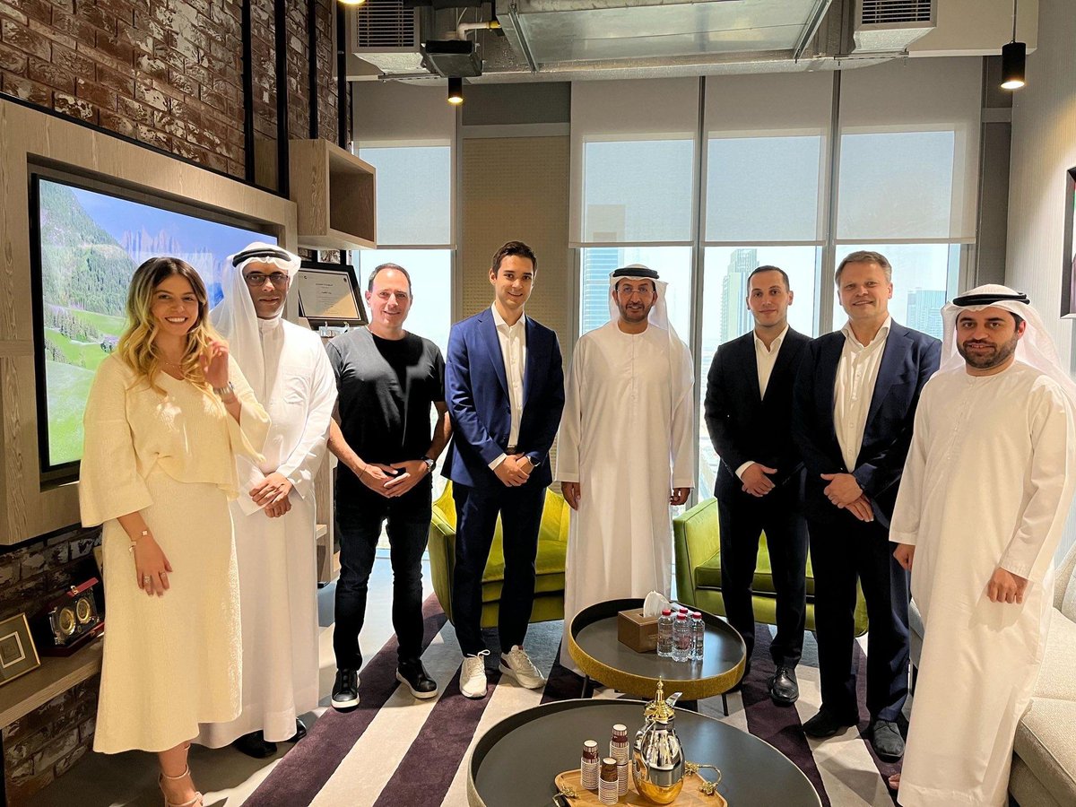 Dominik Schiener tweet media