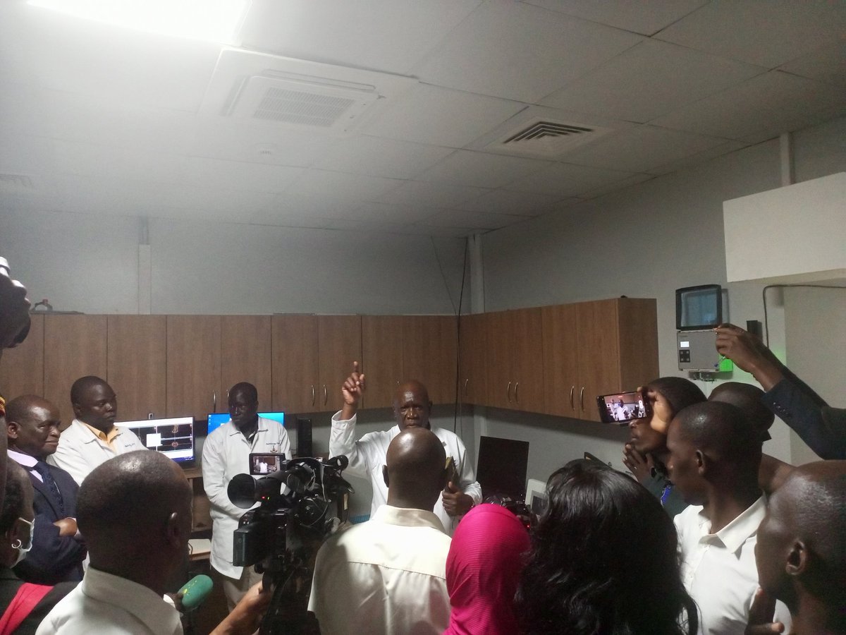 UgandaCancerIns's tweet photo. Happening Now: Unveiling the new state -of- the- art Radiotherapy machines at UCI. 
#HDRbrachytherapy
#LinearAccelerators
#SPECTCT
This will greatly reduce the number of patients referred abroad. https://t.co/0GyVKfiyoK
