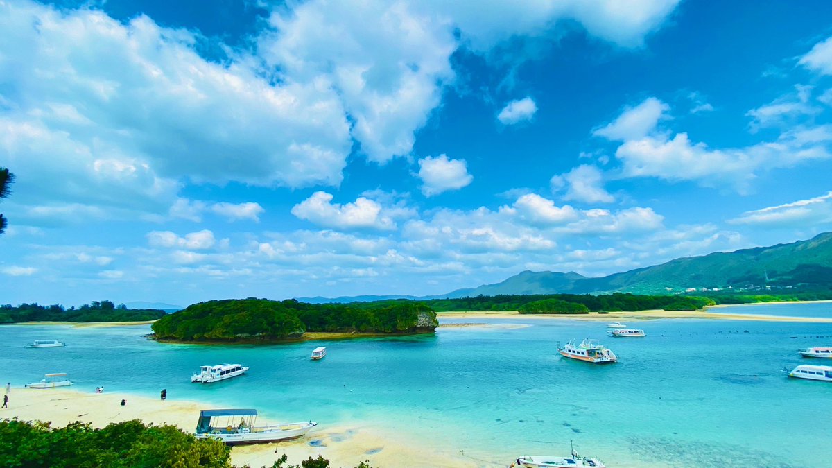 SERI7_45's tweet photo. 3泊４日のノープラン石垣島🛩🏖
綺麗な海みてボーっとして死んだんかな〜思いましたね。
泡盛飲みすぎて気付いたら布団で寝てたのも死んだんか思いました。
今年中にまた行きたいな〜🍻 https://t.co/kIWL1QPWDw