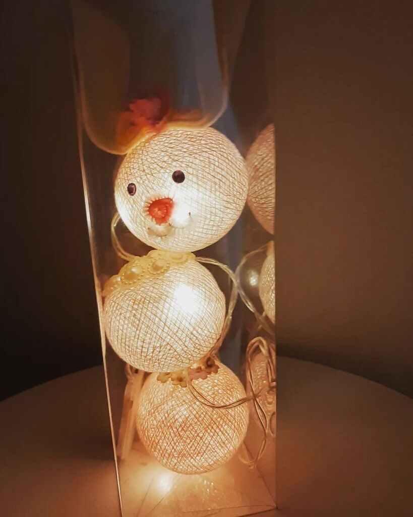 ⁡夜🌃
⁡急降下したみたい…な⁡
⁡夜のうさぎボール⁡⁡🐰

⁡ #うさぎ  #うさぎボール ⁡ #碧いうさぎ
⁡ #ハンドメイド作品  #ハンドメイド好きさんと繋がりたい  #インテリア雑貨  #インテリアライト うさぎボ