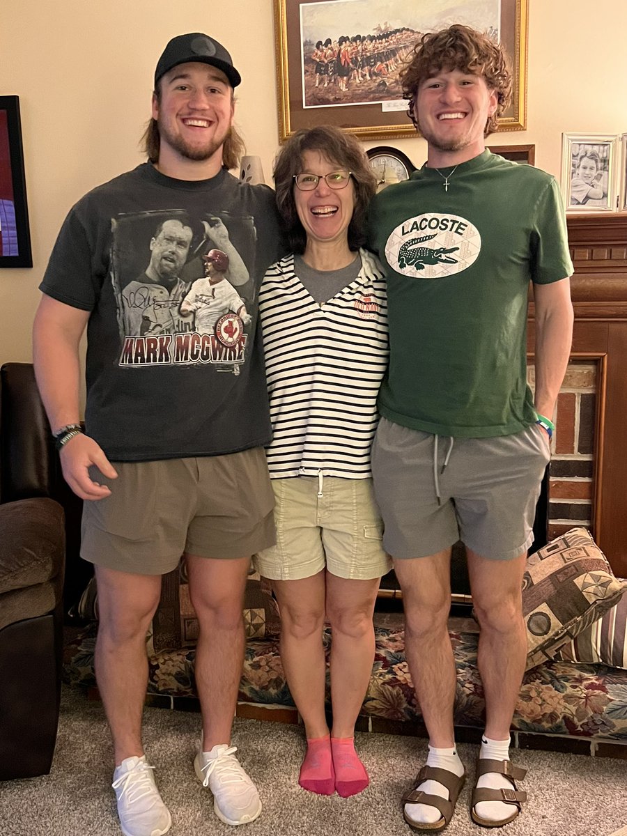CarissimaH's tweet photo. Spent Mother’s day the best way possible, with my baby boys!! https://t.co/4dv7VUlW2C