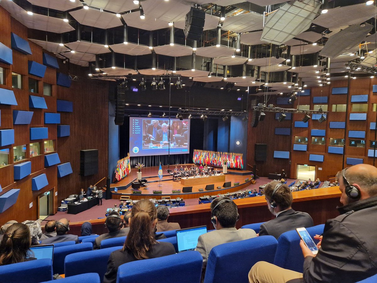 Vice-chairs of #OPCW #RevCon5: Algeria, Angola, Cyprus, Japan, Bolivia, El Salvador, Australia & Germany. Eastern European Group to vote later on candidates Lithuania, N. Macedonia and Russia. 18 of 23 of EE group support Lithuania and N. Macedonia. #RC5