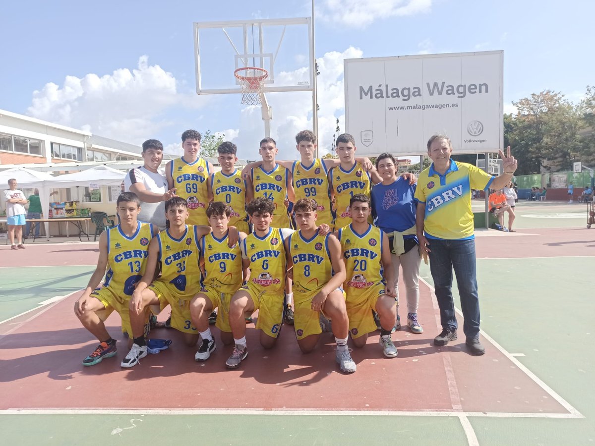 CB_Rincon's tweet photo. 📉 Igualdad máxima en el partido disputado por el #JuniorMasc ante @EBGMALAGA, decantándose el partido en nuestra contra en los instantes finales. ¡Buen trabajo, aprendamos de las derrotas y saquemos cosas positivas!
🟡🔵 #CBRV #CorajeAmarilloyAzul https://t.co/2Q5hOhqDzQ