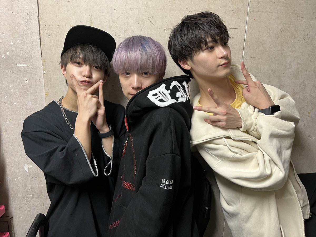 Aloflora_OA's tweet photo. ✼••┈┈••✼••┈┈••✼••┈┈••✼••┈┈••✼

本日は【 ABBY'S COLLECTION 】ご来場
いただきありがとうございました☺️次回は
17日【 今日も記念日 】に出演します✧︎次回
も��なさまのご来場お待ちしてます( > < )

✼••┈┈••✼••┈┈••✼••┈┈••✼••┈┈••✼ https://t.co/icaV620DI2