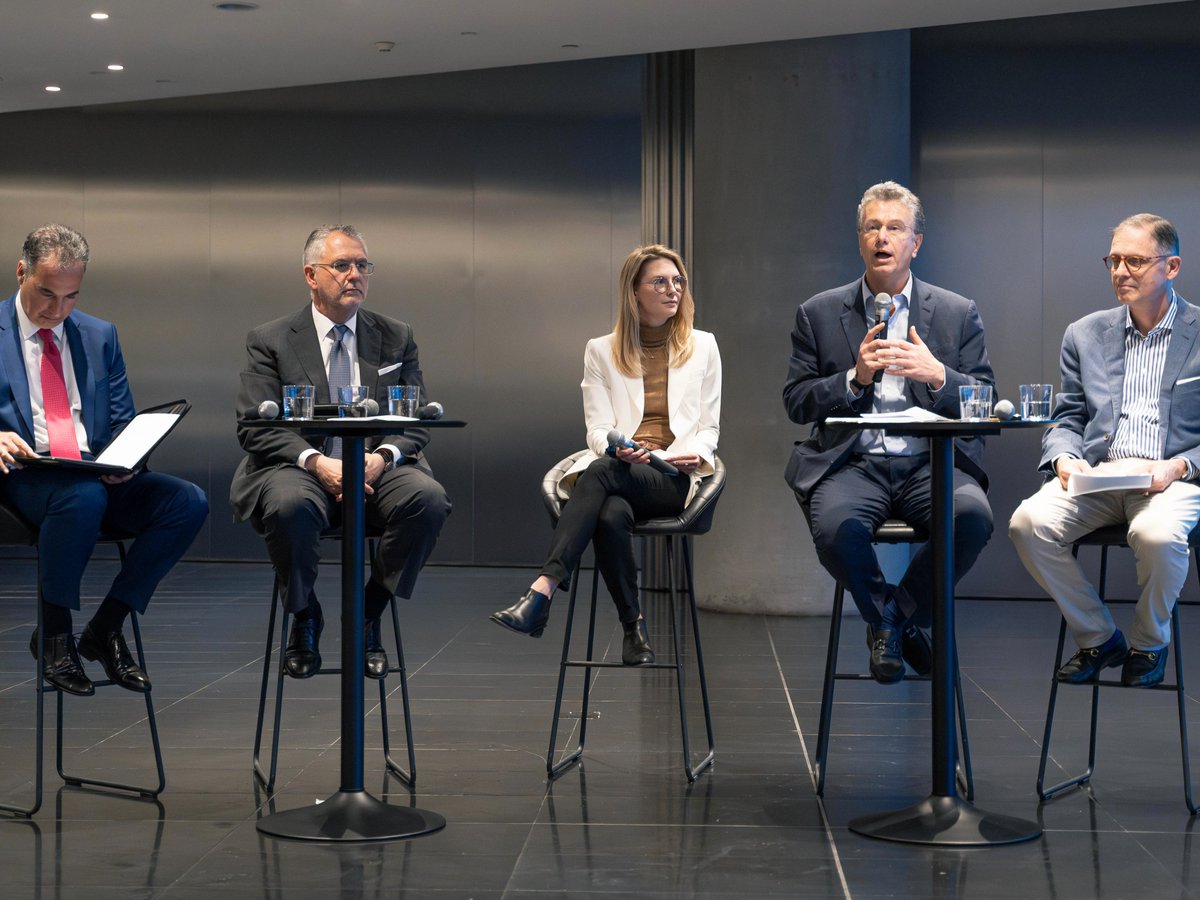 Greek Tech &amp; Innovation meets the MBA Students of Harvard Business School, at the Acropolis Museum 🏛

Last week Endeavor Greece was joined by upwards of 70 MBA students from Harvard Business School for an exclusive welcoming event at the Acropolis Museum under the stars 🇬🇷