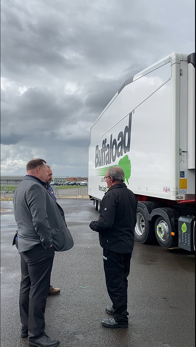 Buffaloadlogist's tweet photo. Some shots of visitors to our truck at ITThub event this week.
https://t.co/DC2PsQ4wTG
https://t.co/21JmynkF8Z
#hultsteins #Ecogen #Buffaload #environment #greenlogistics #cleanair #greentechnology #logistics
#itthubevent #refrigeratedtransport https://t.co/gi7qhBVzik