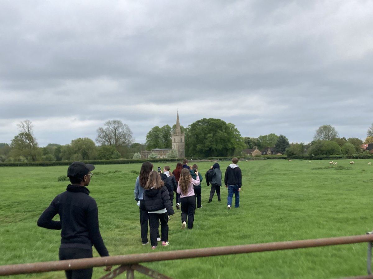Well done to our Form 6 pupils who completed a sponsored walk, in support of a Nepalese school as part of their IB Diploma Creativity, Activity & Service Project. They are slowly but surely meeting their goal of £1000.00, having raised £880.00 so far! 🙌