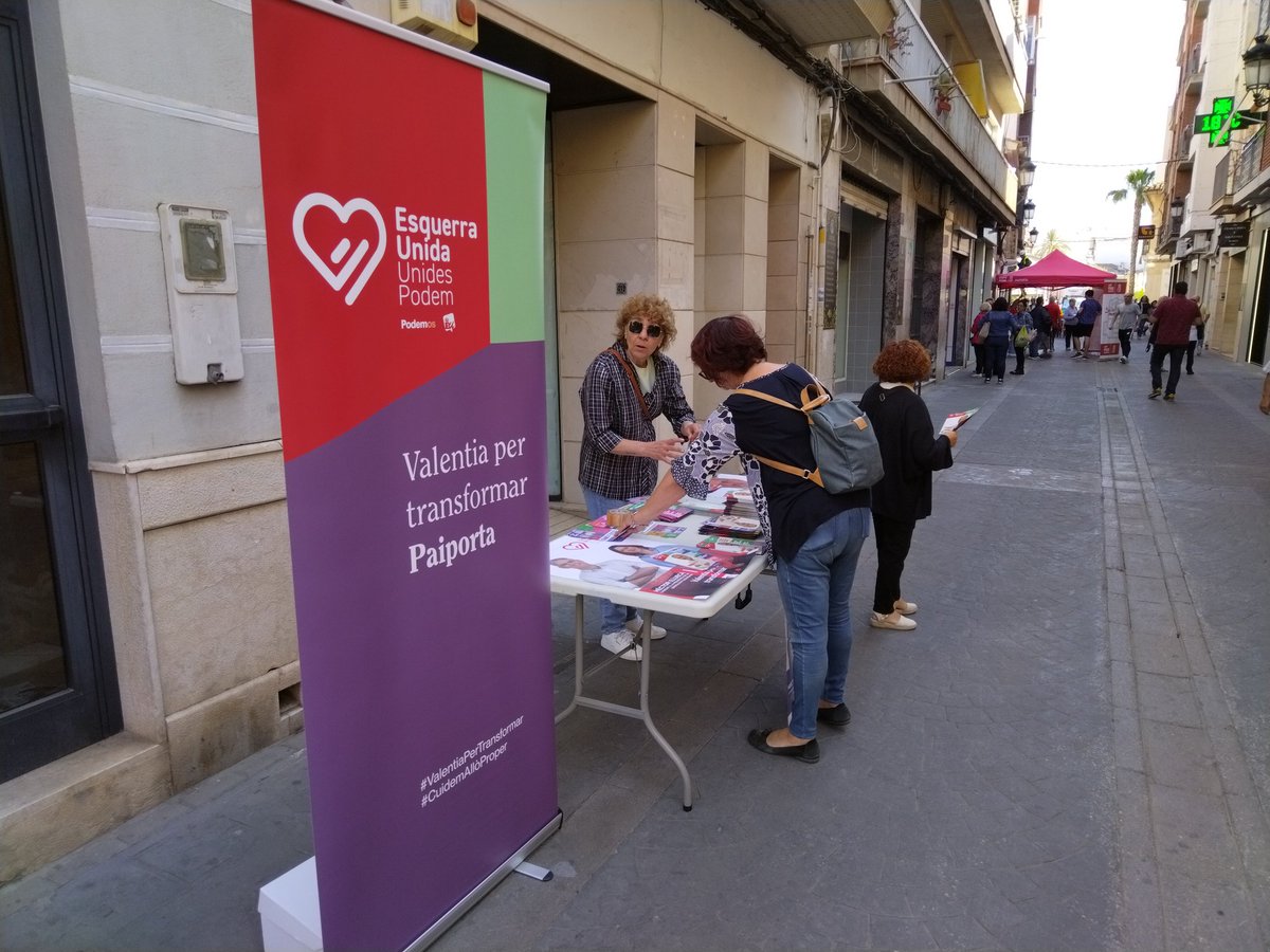 PodemPaiporta's tweet photo. Las compañeras de @EU_Paiporta y @Podem_ hoy en el Mercado.
Gracias a todas las personas que os habéis acercado a vernos. https://t.co/Ln5jyu9VOB