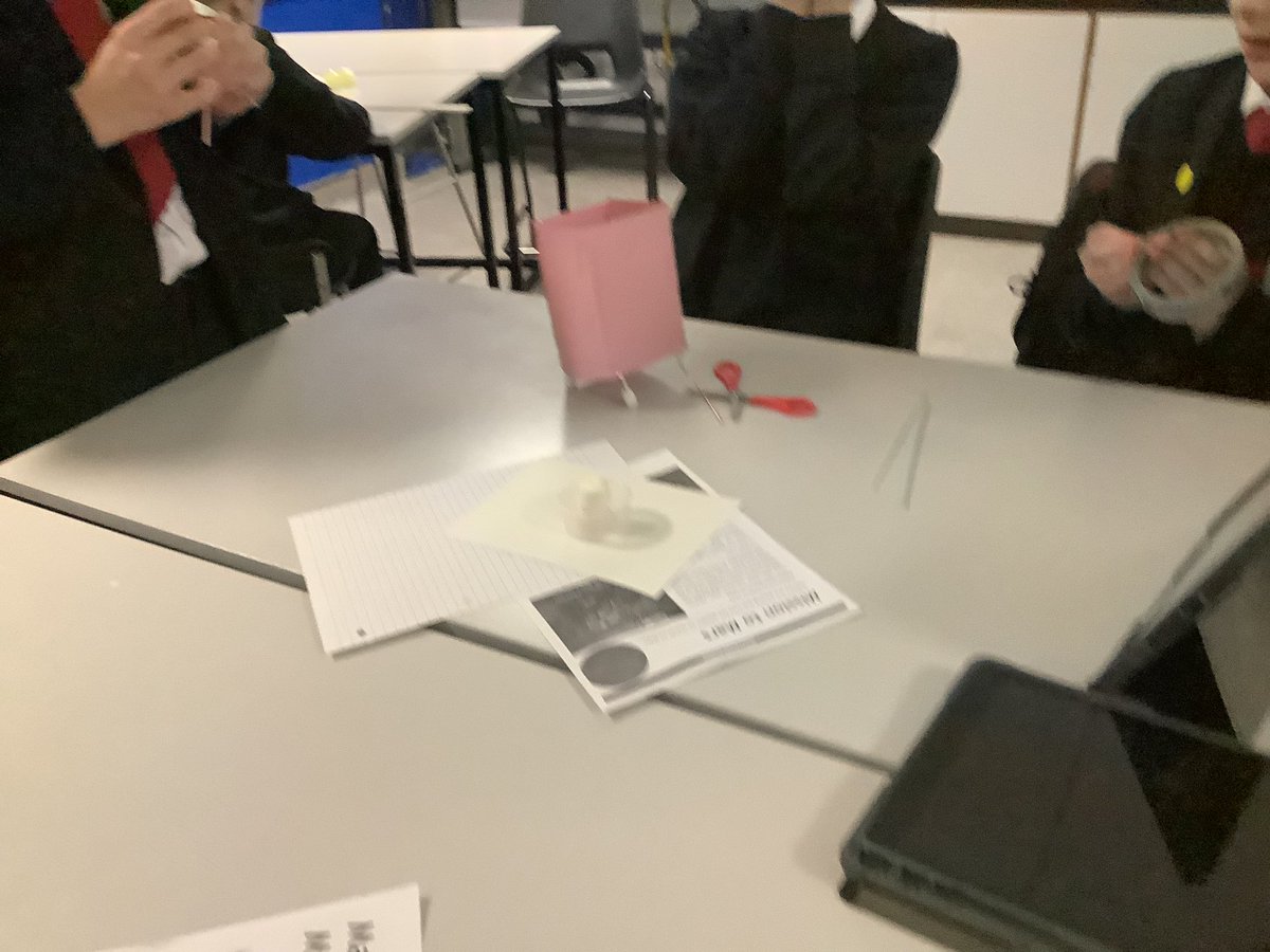 Session 2 well underway! Some great designs for a Mars Lander that will safely allow astronauts to land on Mars #BePartofIt #braesSTEAM #BraesCreativity #RRSA
