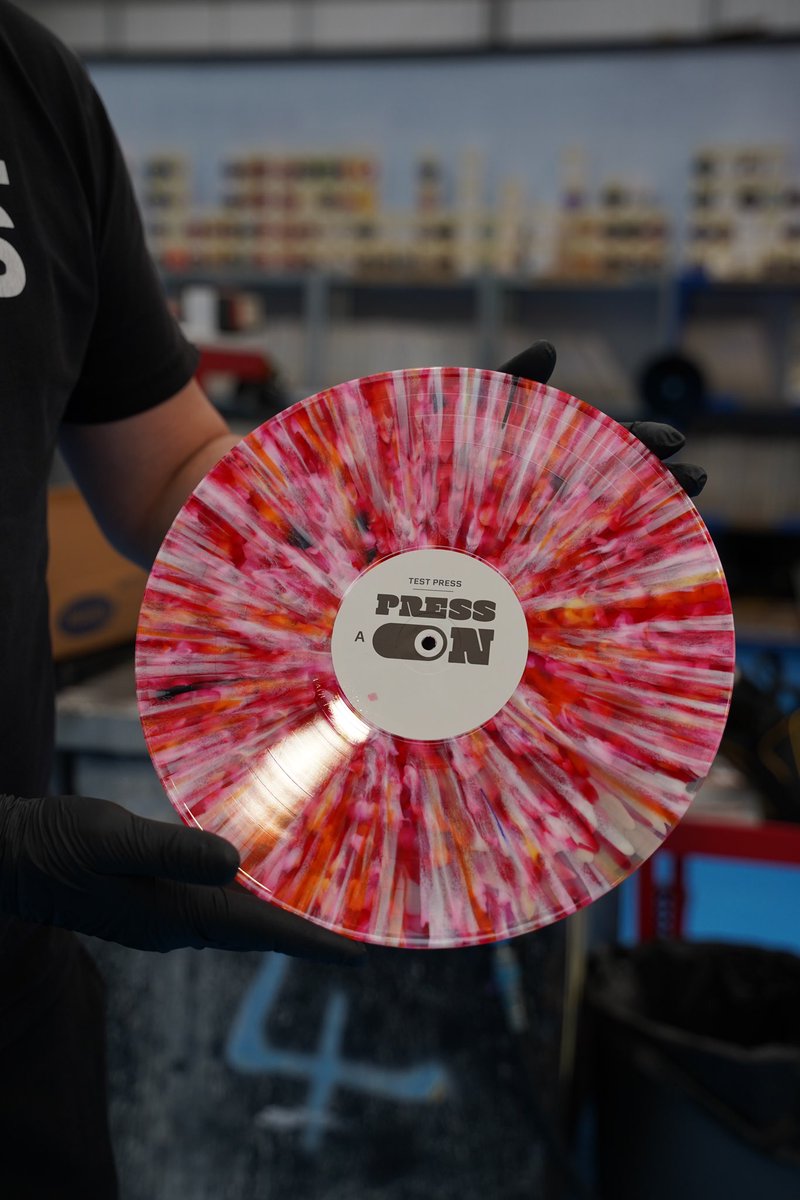 🕺We have been hard at work this weekend testing out some new designs to bring to you soon!

❤️ Comment on your favourite one!

#pressonvinyl #vinylrecord #newdesign #testpressing #musicians #independentband #marbledeffectrecord #splattereffect #hotoffthepress #vinylrecords