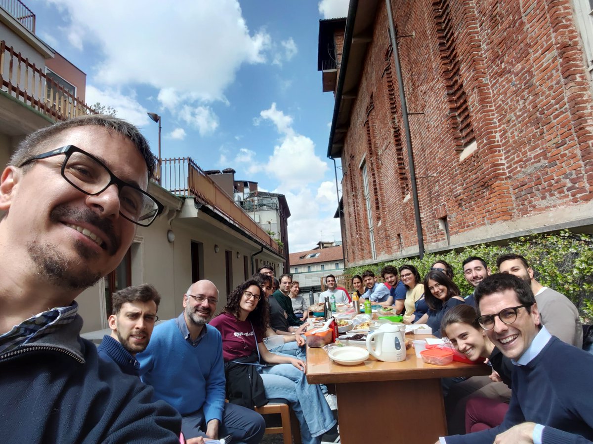 aggsoc's tweet photo. ❓Come calare nella realtà la vocazione per l'impegno sociale e politico?
🗣️Ne abbiamo parlato sabato durante il quinto incontro di #ICareLab insieme a due "artigiani di bellezza": il Sindaco di Legnano Lorenzo Radice e il portavoce della @ArcheFondazione Paolo Dell'Oca. https://t.co/I2tr9r74ta