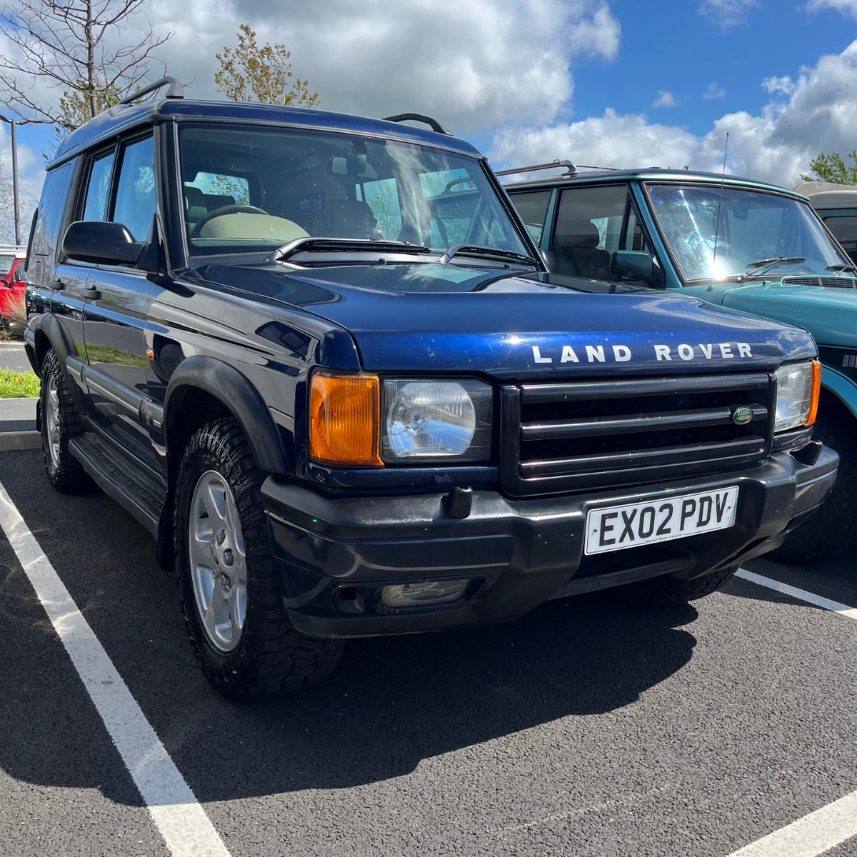 Could the pre-facelift Discovery 2 be the next up-and-coming modern classic? We certainly think so... #lrm #landrovermonthly #landroverdiscovery #landroverdiscovery2 #modernclassic #disco2 #d2