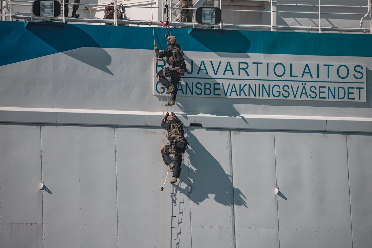 UtinJR's tweet photo. The first days of TREX #SouthernGriffin23 have further developed #FINSOF joint operating ability with international allies and partners, and with other actors - on land, sea and air.
#utjr #sg23 #readiness #capability #StrongerTogether #finarmy #fdf #borderguard https://t.co/nQoO0Hvx1t