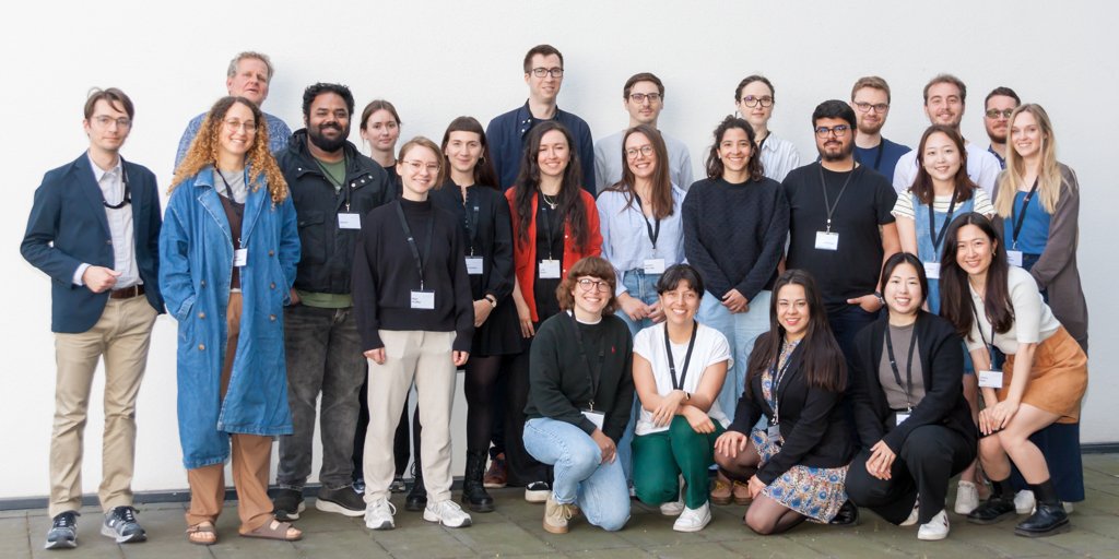 We are very pleased to have the students with us for the 4th PHDS Graduate Workshop today and tomorrow, and look forward to their research updates and collegial exchanges!