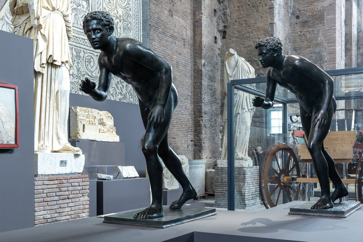 museitaliani's tweet photo. C'è tempo fino al 30 luglio per visitare al @MNR_museo la mostra “L’istante e l’eternità. Tra noi e gli antichi”, che attraverso centinaia di pezzi eccezionali esplora in modi inaspettati il nostro rapporto complesso con l'antichità.

🔗Tutte le Info https://t.co/YXqMETY1dc https://t.co/tVJvf5ULc7