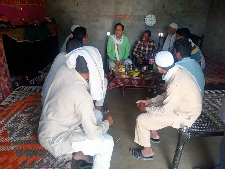 iSanjayChhokar's tweet photo. आज हलके के गांव गढ़ी बेसिक में अपनों के बीच रहना हुआ।
आप सभी का यह स्नेह और आशीर्वाद हमेशा मुझे एक नई ताकत देता है। https://t.co/EwVkLZqgzp