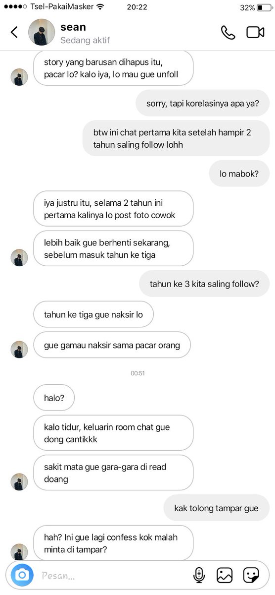 stargurlsz's tweet image. - Naksir elit, DM sulit -

"Gue bisa bertahan karena hal-hal kecil tentang lo. Misalnya, nungguin lo di gedung dua setiap hari rabu karena lo pasti ada di sana."

; doyoung local au