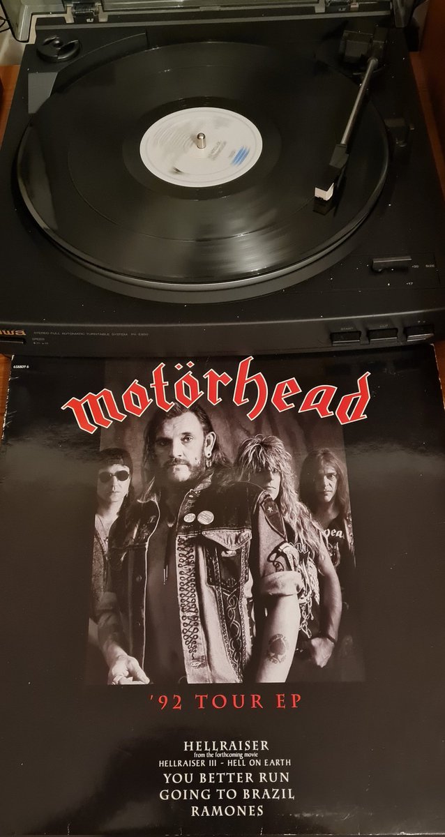 Motörhead monday? Well, be rude not to, eh 🤘😆🤘 #motörheadmonday