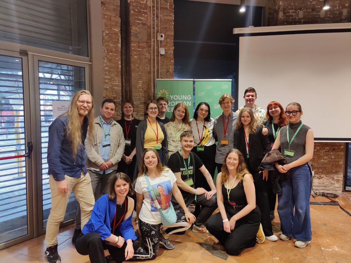 Back home and reflecting on an inspiring few days in Barcelona at #YoungGreensGA23. Debates were sharp but sensitive and took place on a range of issues from the war in Ukraine, to nuclear power, to disinformation. 

I’m really grateful for our green friends across Europe 🤝🇪🇺
