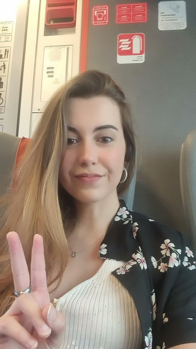 KittyyR6's tweet photo. Départ pour Paris pour cast et je reste pour la semaine avec le major CSGO 🔥
Bonne semaine à tous ❤️ https://t.co/NdyTR4TmBD