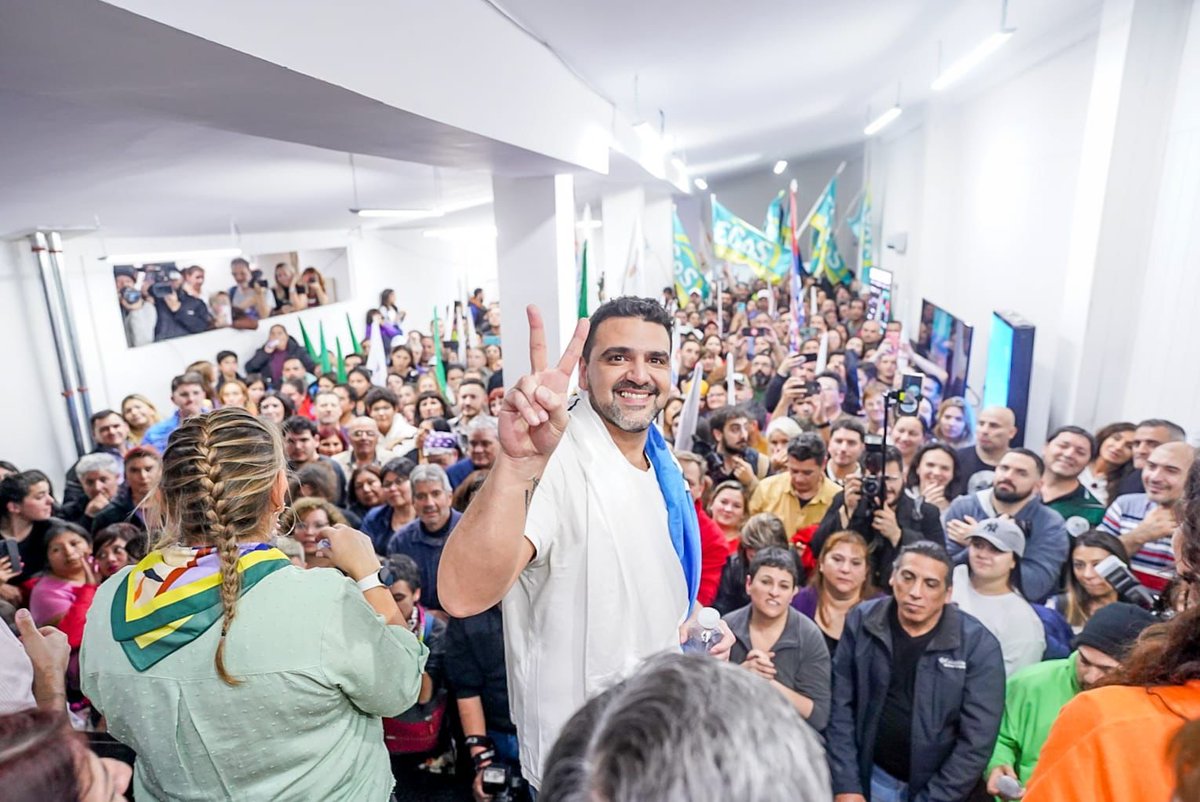 VUOTO GANÓ LAS ELECCIONES EN USHUAIA 

El intendente <a href="/WalterVuotoTDF/">Walter Vuoto</a>  obtuvo un nuevo mandato para conducir el Municipio, luego de obtener el 39% en el recuento provisorio de votos.