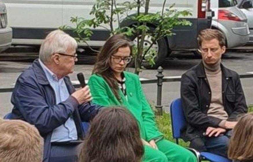 KrzychuBlues's tweet image. Ta radość, ten entuzjajm, ten optymizm wymalowany na twarzach #DruzynaRuska bije po oczach niczym słońce Peru... 

P.s. Oni nadal nie wiedzą co się dzieje🤣🤣🤣 

#ProgramowyUL #POzamiatane