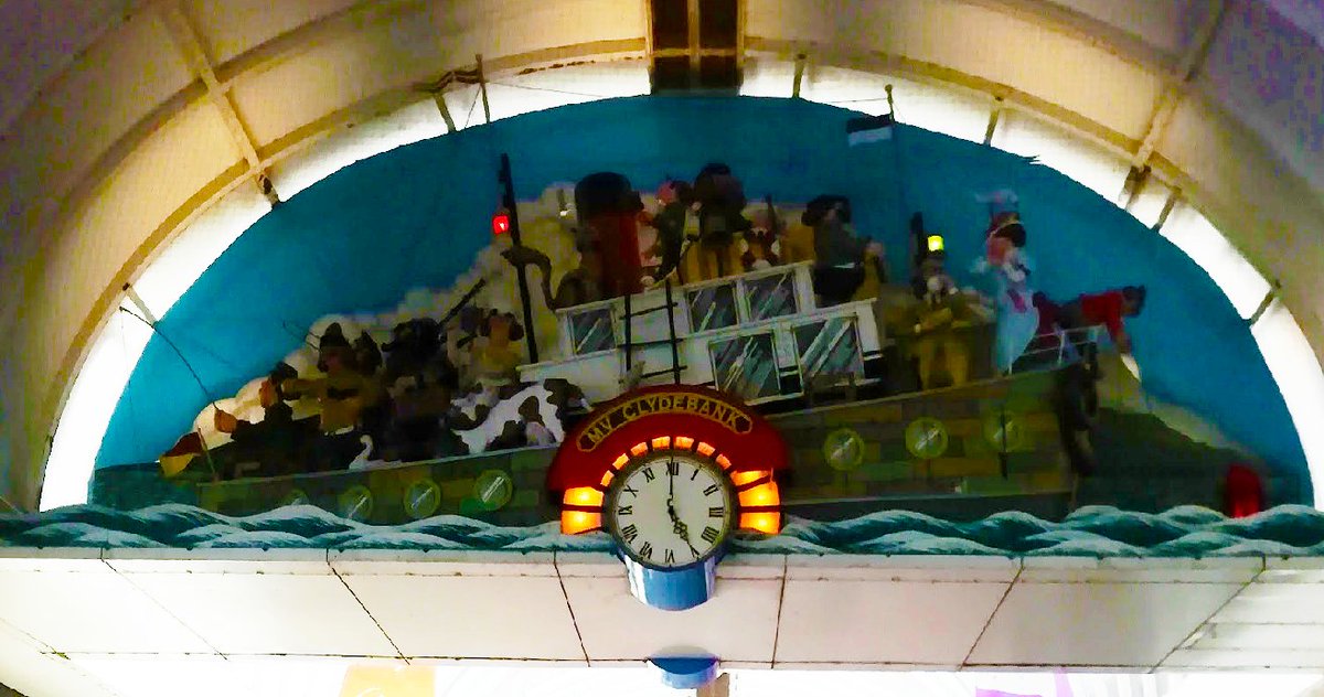 MikeGne's tweet image. I love the fact the Clydebank Shopping Centre has kept its 1970s musical clock, when many others were lost to history in the 90s, and it still works. #Clydebank #MusicalClock