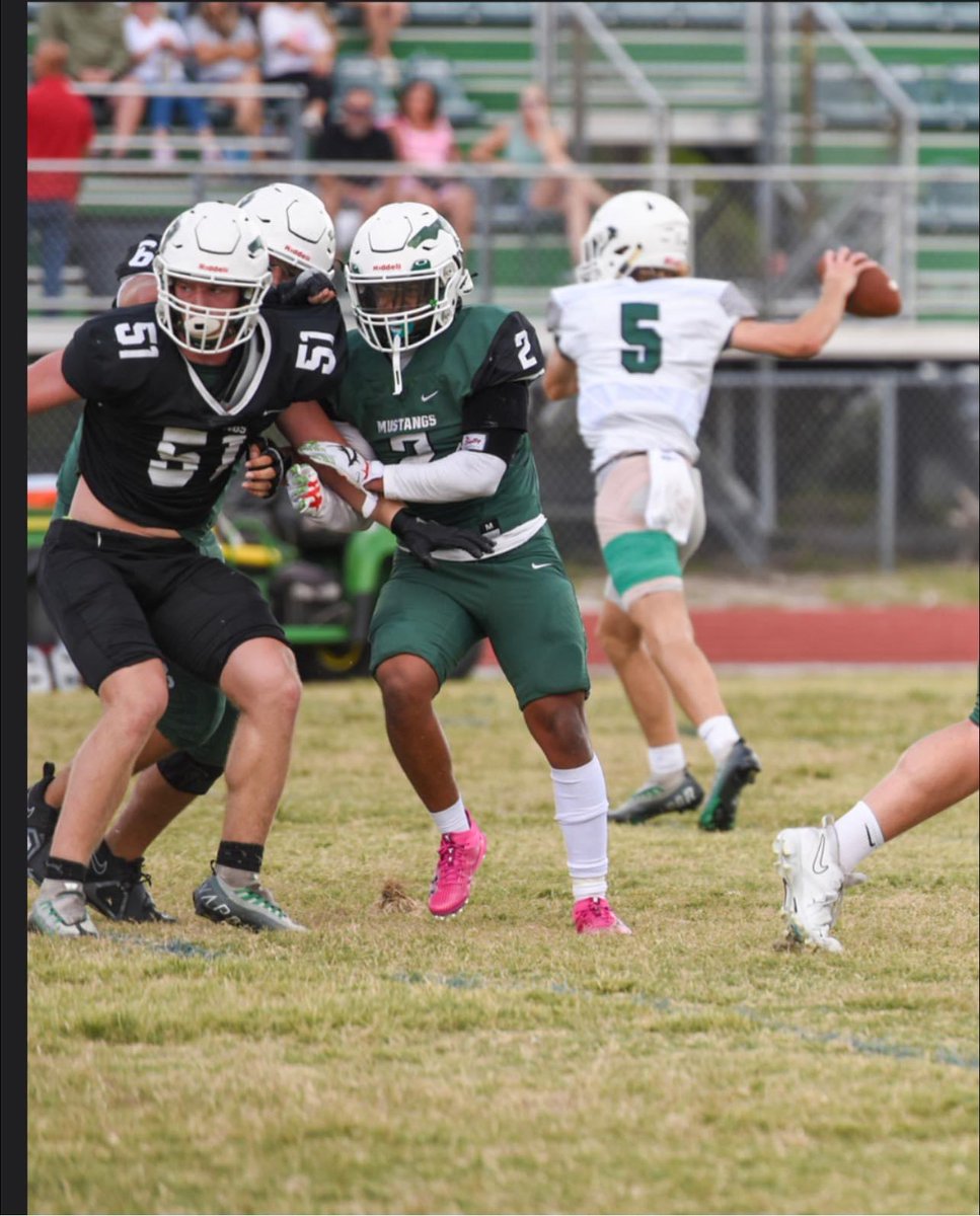 Black and green game with the boys  …🏈 Spring game Thursday Let’s get it !! <a href="/MustangFootball/">Lakewood Ranch Football</a> <a href="/CoachRo32/">Coach Atkins</a> <a href="/CoachP_LRHS/">Scott Paravicini</a> #mustang power🐎🐎
