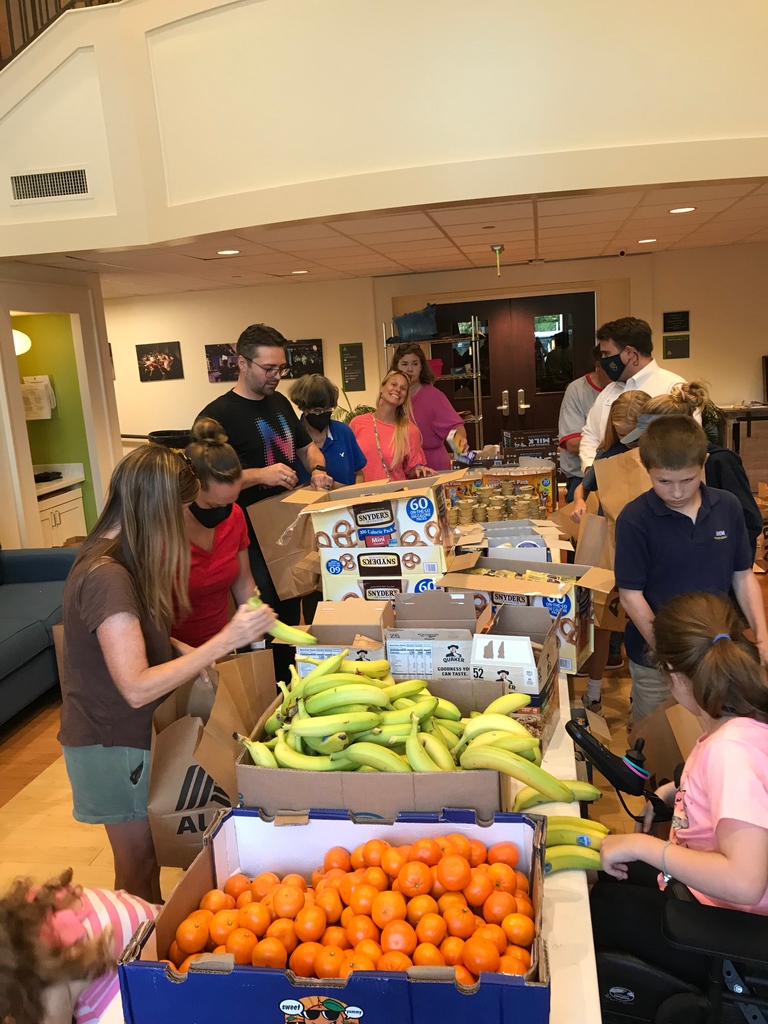 the Last "Blessing Bags" Packing!

On May 17 at 5:30 pm, Oak Grove will pack the last set of weekend food bags for this school year. 

Come help pack these bags that assist students at Montclair Elementary -- meet in the Youth Entrance Lobby.