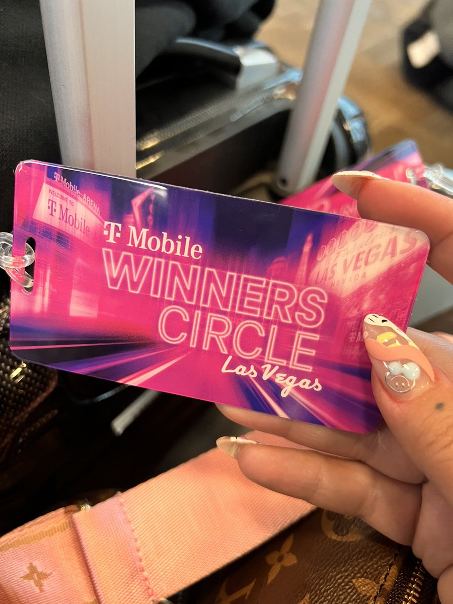 Becca Bradley tweet media