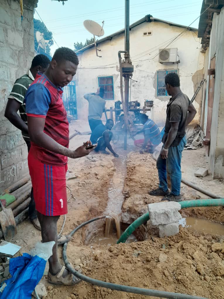 kemo_bojang's tweet photo. During our house-to-house campaign the constituency lamented that they usually experience poor water pressure, Alhamdulilah we got to work and now we are here. #NYATO #VoteUDP https://t.co/huAIXMAz6i