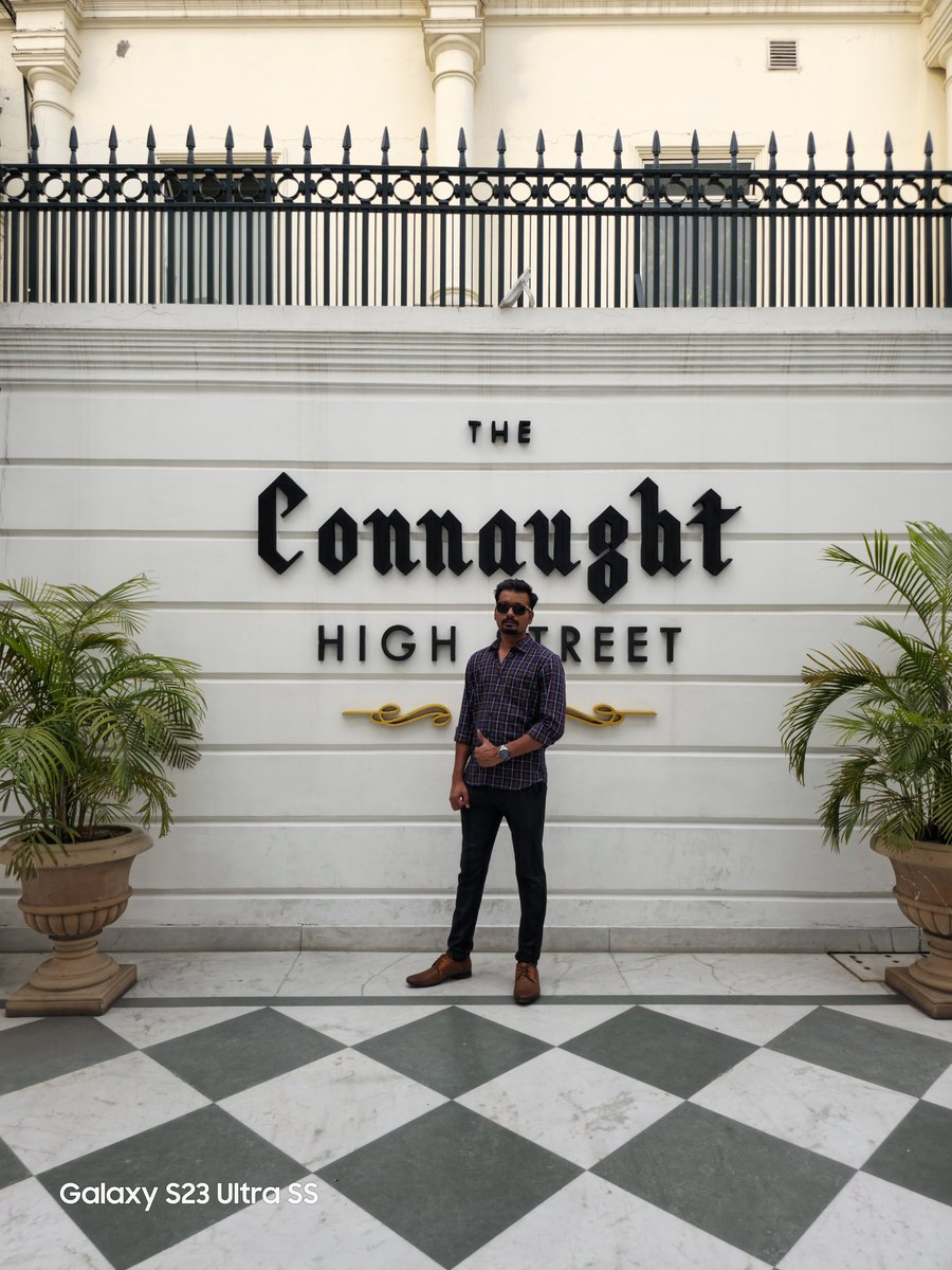 im_prithivi's tweet photo. City streets, urban beats! 🌃
Monday outing vibes! 😃
Entrepreneur life! ✌️
.
.
.
#connaughtplacedelhi #connaughtplacediaries #connaughtplacephotography #connaughtplacecpdelhi #connaughtplacevibes #connaughtplacenewdelhi #connaughtplacelove #connaughtplacehighstreet #mondayouting https://t.co/cD43R9Ns6V