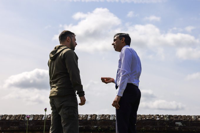 Prime Minister Rishi Sunak meets Volodymyr Zelenskyy