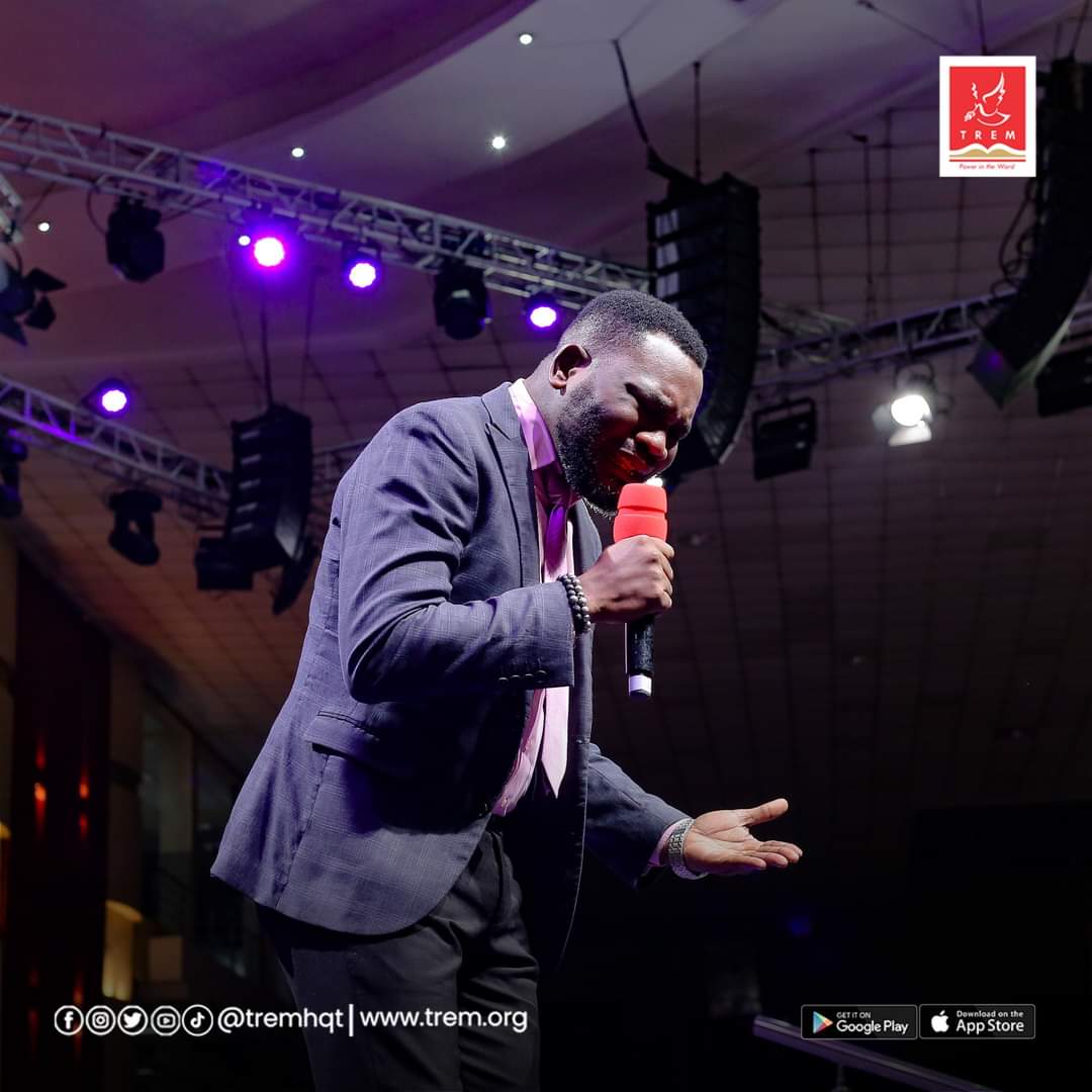 tremhqt's tweet image. Unto the Lamb upon the Throne,
We raise a sound! 🙌🏽

For HE and HE alone is God!
Hallelujah 🙏🏽

#TREM #ExceedingGreatReward #SundaysAtTREM