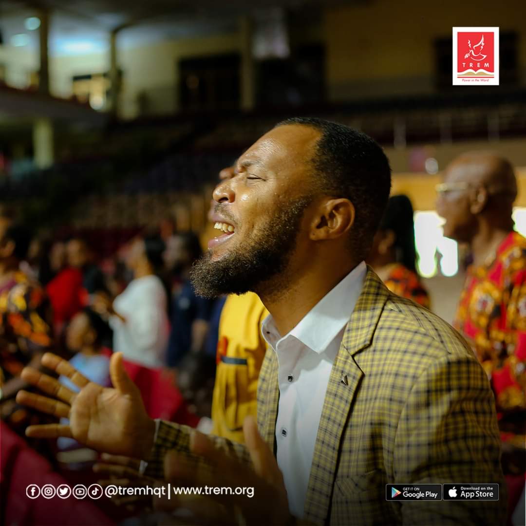 tremhqt's tweet image. In HIS presence, there is hope, joy, peace, and grace.

May we never lose our wonder of His love for us.

#TREM #ExceedingGreatReward #SundaysAtTREM
