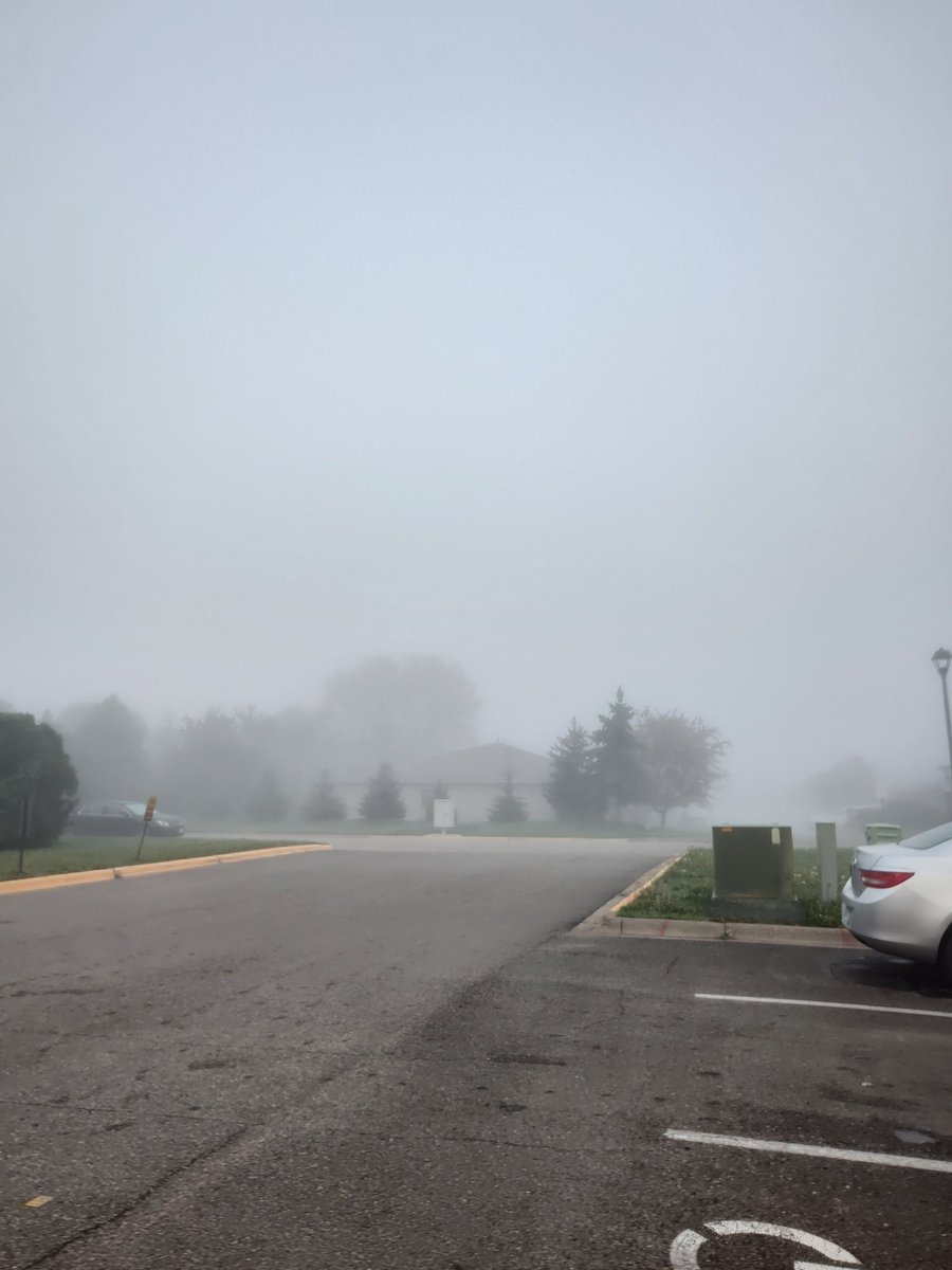 My Monday morning after moving into my own place yesterday. Thank you Wisconsin and Minnesota for the drive to work. Hahaha #beautiful #fog #outside #weather #Wisconsin #minnesota #Mondaymorning https://t.co/7RuZymEBXA
